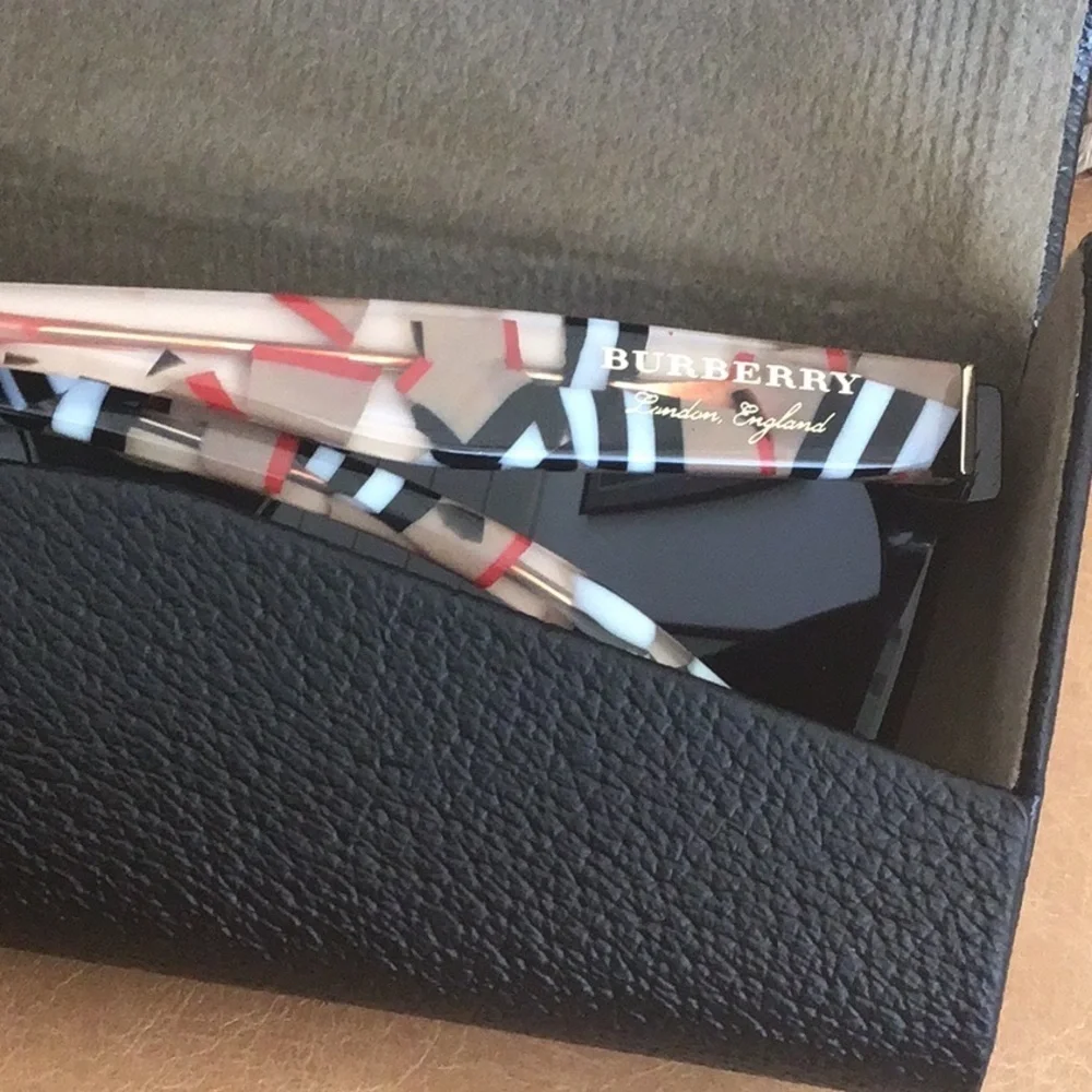 Burberry Women’s Sunglasses - Picture 6 of 6